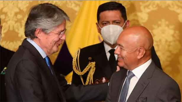 El general Luis Hernández asume el ministerio de Defensa. (Foto: @LassoGuillermo)