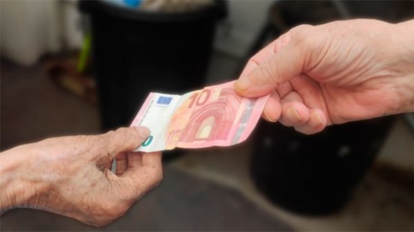 Donaciones: ¿postureo
