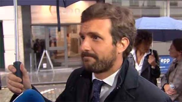 Pablo Casado valoró en Bruselas los acuerdos alcanzados entre PP y PSOE. (Foto: @PabloCasado)