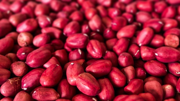 Alubias rojas para un plato muy tradicional con extraño nombre. (Photo by Ashton Huang on Unsplash)
