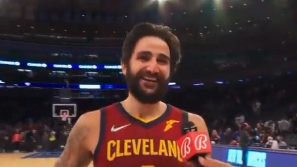 La gran noche de Ricky. (Foto: @cavs/@BallySportsCLE)