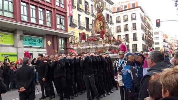 La Virgen de la Almudena en la procesión de 2019: (Foto: YouTube/