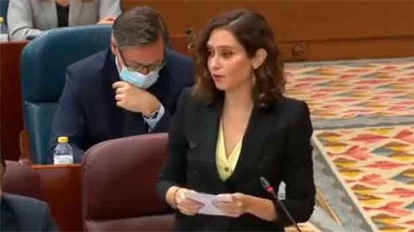 Isabel Diaz Ayuso en su intervención en la Asamblea de Madrid. (Foto: Telemadrid)