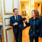 Kamala en su encuentro con Macron en su visita a Francia. (Foto: