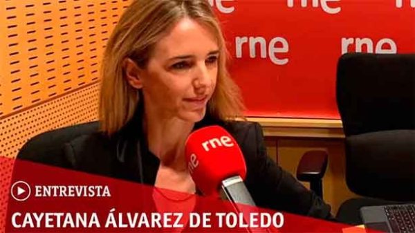 Cayetana respondió con énfasis a lo dicho por Casado. (Foto: @RNE)