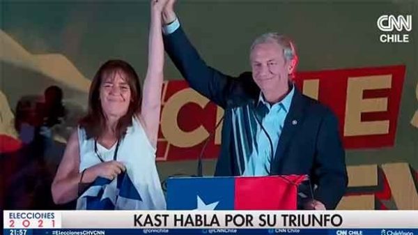 Discurso de José Antonio Kast tras liderar primera vuelta en presidenciales 2021. (Foto: CNN Chile)