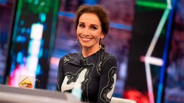 El consejo de Ana Belén: "Es muy bueno mirarse al espejo a diario". (Foto: Antena 3)
