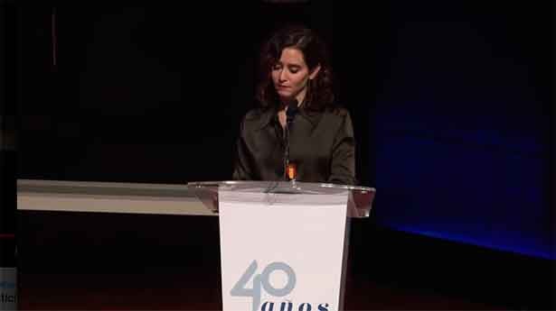 Importante discurso de la presidenta en el acto de AVT en Madrid. (Foto: @ComunidaddeMadrid)