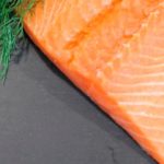 El salmón ahumado es imprescindible para preparar aperitivos. (Foto: sabine825/Pixabay)