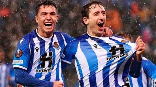 Una noche triunfal en el Reale Arena. (Foto: @RealSociedad)