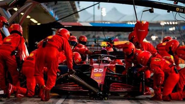 Carlos fue tercero en una batalla apoteósica. (Foto: @ScuderiaFerrari)