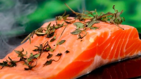 Lomos de salmón para un plato de lujo. (Foto: Shutterbug75/Pixabay)