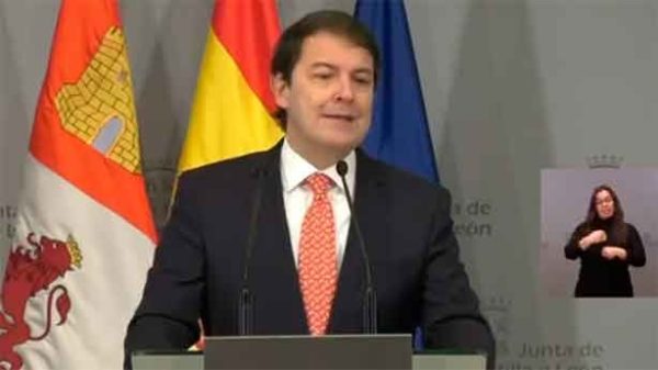 Alfonso Fernández Mañueco en su declaración institucional. (Foto: TVCyL)