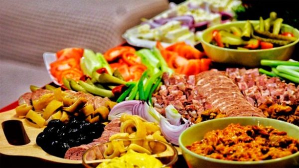 Tres de cada cuatro hogaresespañoles tiraron comida y bebida a la basura en 2020. (Foto: Pixabay)