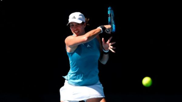 Garbiñe Muguruza eclipsó a Clara Burel. (Foto: @AustralianOpen/Twitter)