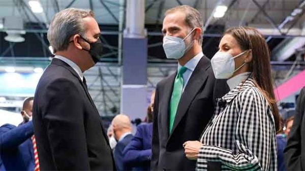 Una gran cordialidad del Rey y la Rena con Luis Abinader en su visita a España y su protagonismo en FITUR. (Foto; @LuisAbinader)