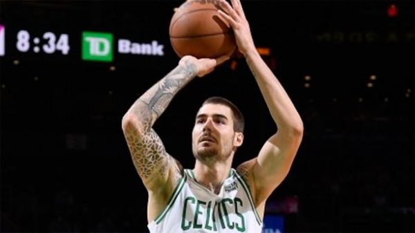 Los fans de Juancho esperan que tenga minutos para demostrar su valía. (Foto: @BostonCeltics)