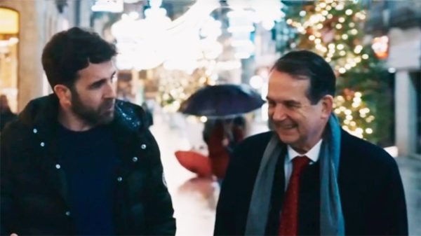 Abel Caballero en las calles de Vigo con Gonzo. (Foto: La Sexta)