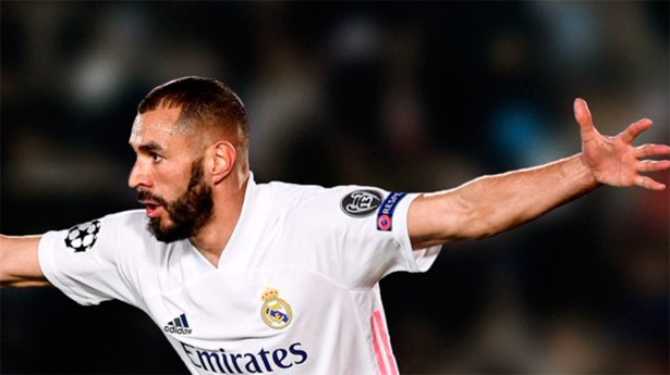 Pésimo domingo para Karim Benzema. (Foto: @Benzema/Twitter)