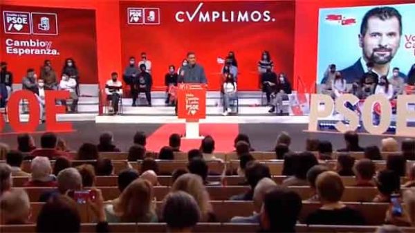 Sánchez en el gran mitin del PSOE en Zamora. (Foto: @PSOE/SánchezCstejón