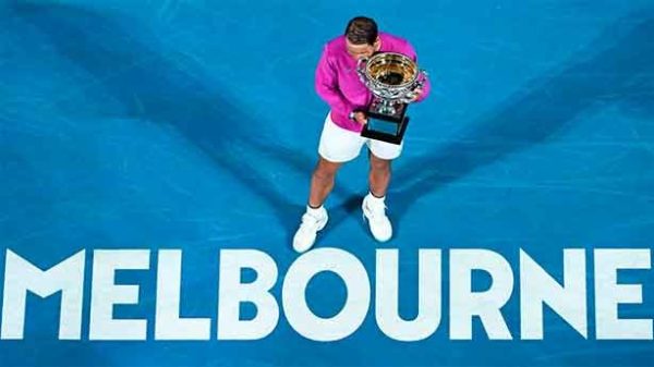 Nadal emocionado por la ola de cariño y apoyo que recibió en Melbourne. (Foto: @AustralianOpen)