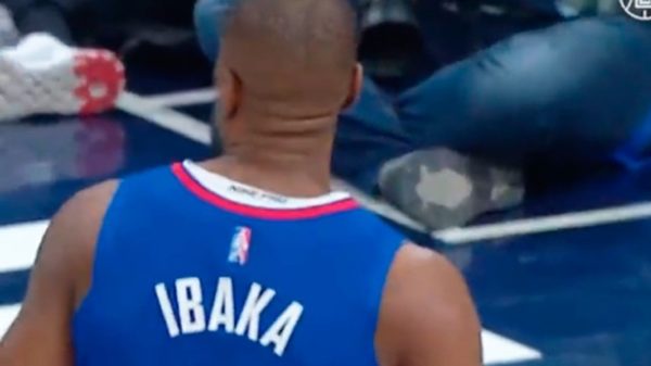 Gran doble-doble de Ibaka que se quedó sin premio. (Foto: @LAClippers)