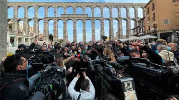 Isabel Díaz Ayuso en Segovia. La presidenta de vuelca en la campaña del PP en Castilla y León. (Foto: CdeM)