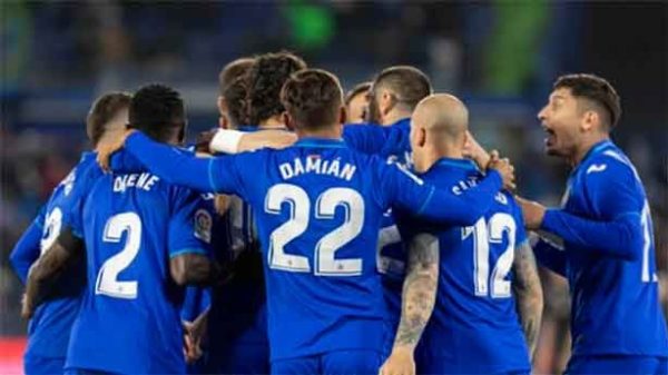 Euforia en el Coliseum por el retorno de goles