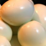 Huevos cocidos para servir cubiertos de salsa. (Foto: SFcrooner/Pixabay)