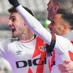 Todo se decidirá en el Benito Villamarín. (Foto: @RayoVallecano)