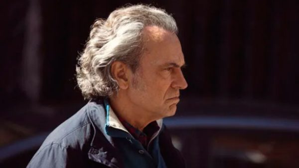 José Coronado es Tirso Abantos en "Entrevías". (Foto: Mediaset)