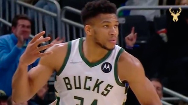 Espectacular noche de regreso de Antetokoumpo. (Foto: @Bucks)