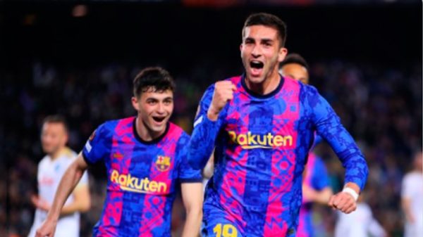 Ferran Torres logró el gol del empate final. (Foto: