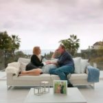 Ana y Bertín durante su conversación en Marbella. (Foto: Telecinco)
