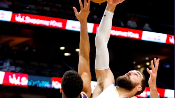 Los Pelicans no pudieron con los Suns que siguen lanzados. (Foto: @PelicansNBA)