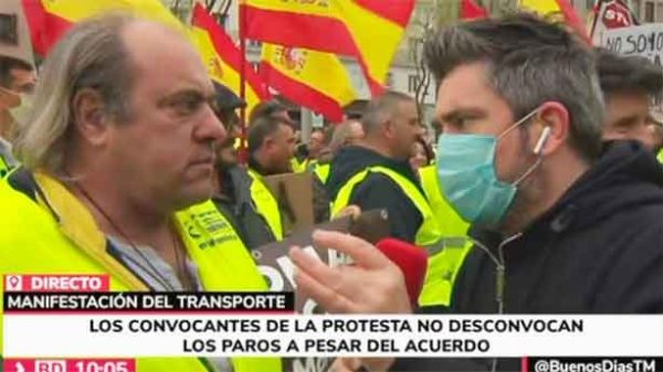La Plataforma Nacional para la Defensa del Transporte (PNDT) (transportistas y Pymes). (Foto: Telemadrid)