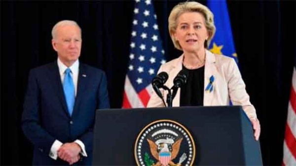 Von der Leyen y Biden en el anuncio histórico del pacto del gas. (Foto: @CE/TWH)