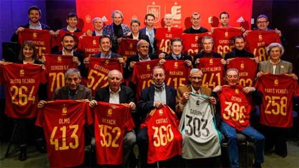 Leyendas de la Selección de España. (Foto: @SeFútbol)