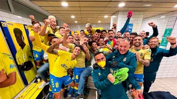 Euforia en el vestuario. (Foto: @UDLP_Oficial)