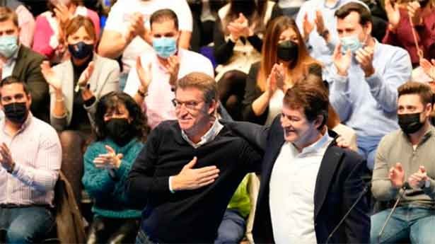 Feijóo con Mañueco. (Foto: PP)
