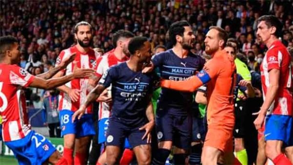 Tangana final y expulsión de Felipe. (Foto: Atlético de Madrid)