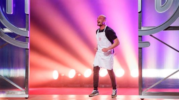 La alegría de David tras lograr entrar en MasterChef. (Foto: RTVE)
