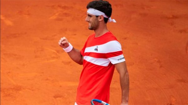 Carlos Taberner "vengó" a Carlos Alcaraz. (Foto: @bcnopenbs)