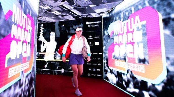 Badosa dbutó en Madrid desmontando a la jugadora rusa. (Foto: @MMOpen)