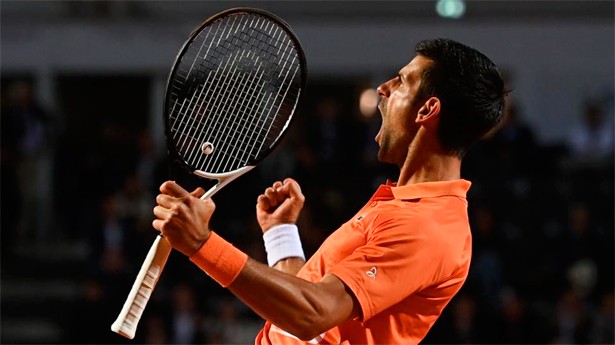 Triunfo en la noche de Roma. (Foto: @InteBNLdItalia)