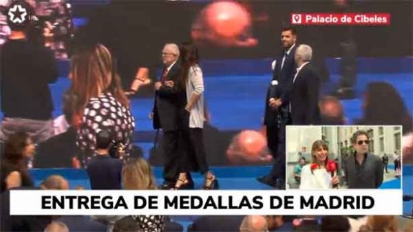 Emotiva entrega de las Medallas de Madrid. (Toto: Telemadrid)