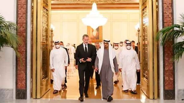 El Rey en su viaje de Estado a Emiratos Árabes Unidos. (Foto: @CasaReal)