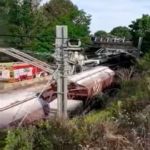 Compartir en Twitter Compartir en Whatsapp Compartir en Messenger ACCIDENTE DE TREN Un muerto y 85 heridos tras el choque de dos trenes en Barcelona. (Foto: Telemadrid(