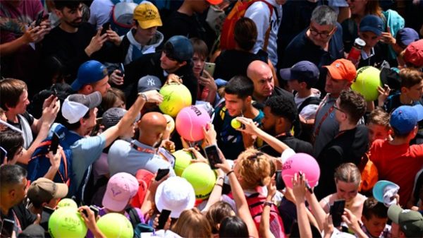 Carlitos debuta en olor de multitudes en París. (Foto: @rolandgarros/Pixabay)