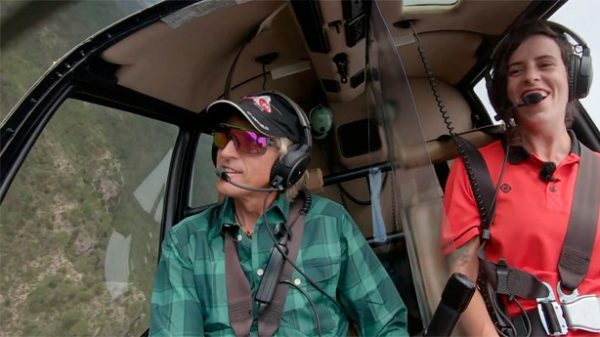 Jesús Calleja se traslada a la Sierra del Segura con su helicóptero. (Foto: Cuatro)